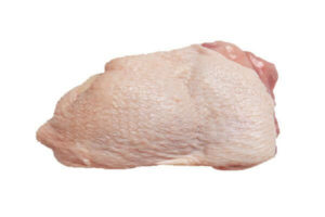 Protein dada ayam kurang lebih sama seperti protein paha atas